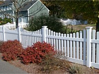 <b>PVC Picket Fence - Scalloped Dog Ear Picket White Vinyl Fence</b>